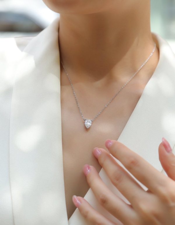 Moissanite Silver Water Drop Pendant Necklace - Cristiera - Image 2