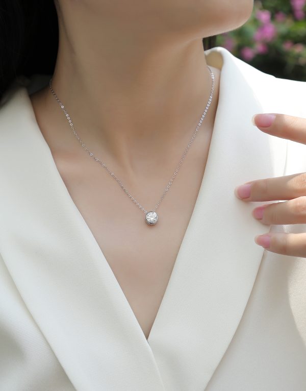 Simple Style Moissanite Stone Necklace - Cristiera - Image 7