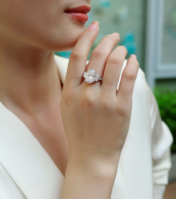 Silver Oval Cut Moissanite Engagement Ring - Cristiera - Image 3