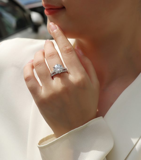 925 Sterling Silver Luxury 5ct Moissanite Ring - Cristiera - Image 8